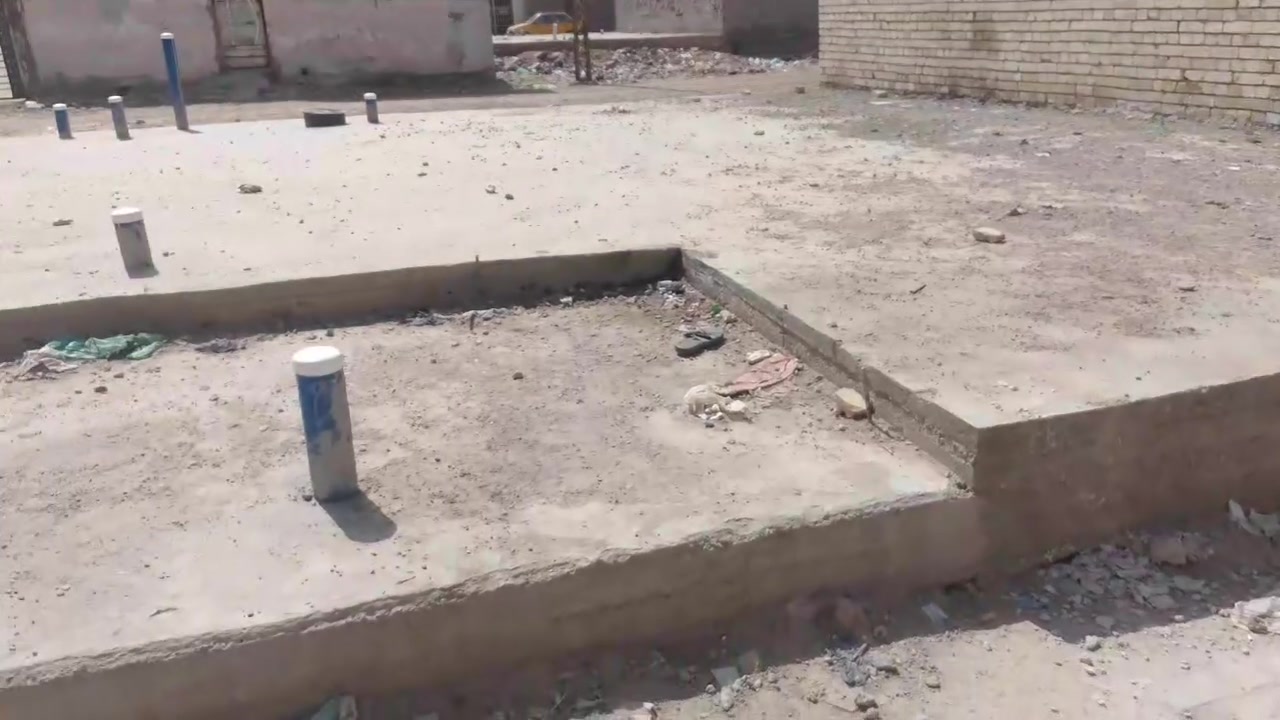سلام عليكم 
رفت للبيع مساحة 100 م مربع رفت تسليح كامل تأسيس مجاري عنوانه سبع قصور شارع ابو علي مقابيل ابو سلام المختار 
للاستفسار ‏‪***********‬‏
السعر 25 وبيه مجال 
مكلف بالنشر
