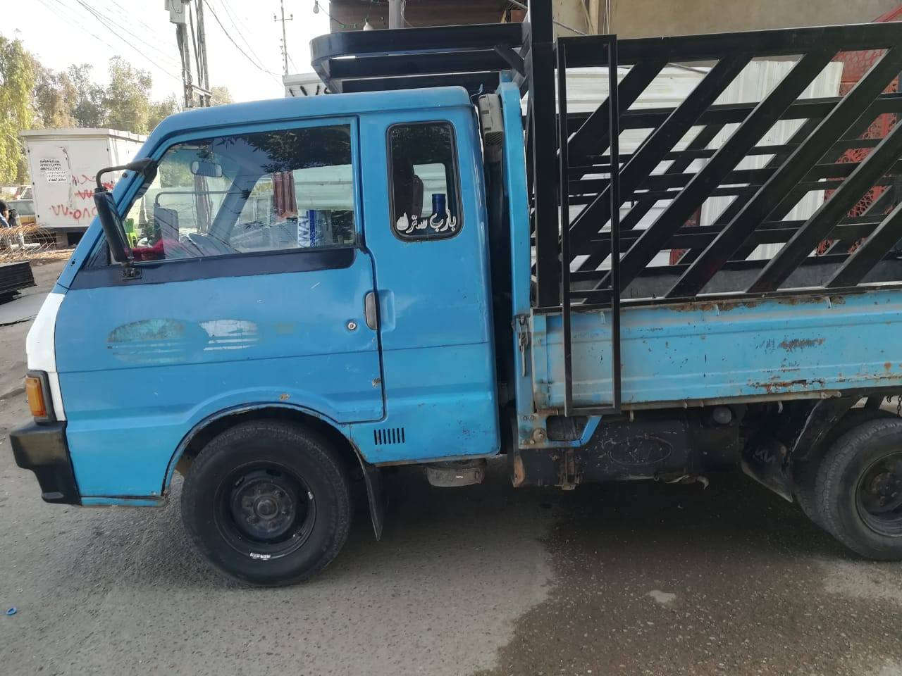 عندي كيه موديل 1994 السيارة جاهز كبل الشارع مشروع وطني السنويه ماصاقطه السعر 50 ورقه وبيها مجال مكان السياره بغداد الدوره *********** رقم السيارة بغداد
