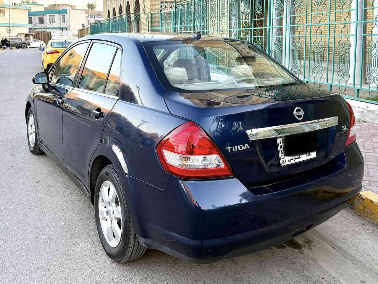 السلام عليكم 

للبيع فقط 💯

نيسان تيدا ✅
موديل ٢٠٠٧ ✅
محرك ٤ سلندر ١٨٠٠ نظيف جدا  ✅
لون نيلي (صبغ جديد ) ✅
صدر امامي خلفي جديد ✅
شاشه جبيره   ✅
سستم صوت ✅
كشنات مخمل ✅
تبريد ثلج ✅
كير اوتو نظيف جدا  ✅
كاميرا خلفيه ✅

السياره بدون حادث بيها بس راس الحاملغ الخلفي طخه ومعدل ومصبوغه تجديد لون فقط والسياره جدا حلوه    .

السياره حلوه وأحلى من الصور ومناقصها شي كامله مكمله شغل واطلع وين ميعجبك .

داخل السياره بيجي جديد جدا .

رقمً بغداد شرط التحويل ثاني يوم .

مكاني بغداد الاعظميه .

السعربالنسبه لهيج نظافه مناسب((٧٤ ورقه )) وبيها مجال حك الجيه .

***********

أ.مروان النعيمي 

صلي ع نبيك 💯
