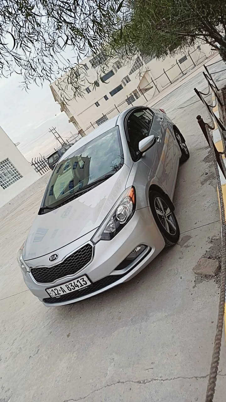 السلام عليكم 
كيا فورتي موديل 16 كير عادي
بدون صبغ كلين
باقي التفاصيل ع رقم 
‏‪***********‬‏
