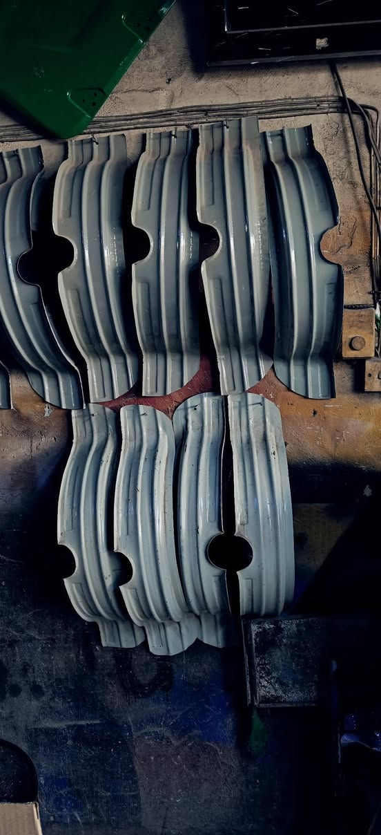 سلام عليكم شباب عرض تحطيم السعار  سمكره عامه التكتك بس 225 وحنه برسم الخدمه ***********
