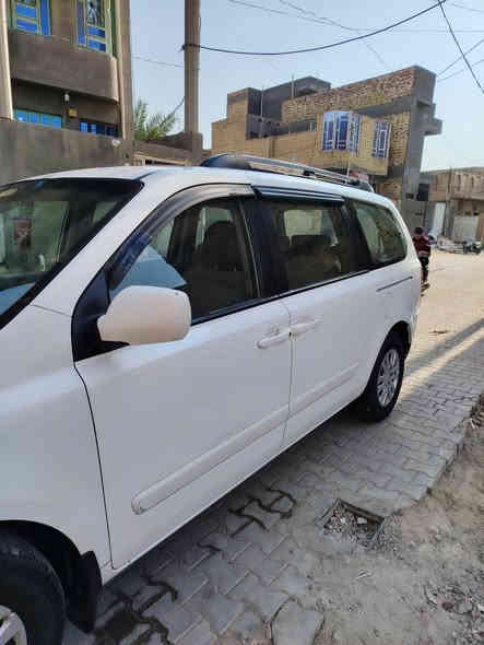 السلام عليكم كيا سيدونا 2008جاهزه من كلشي باسمي***********
السعررررررر 137 رميثه
