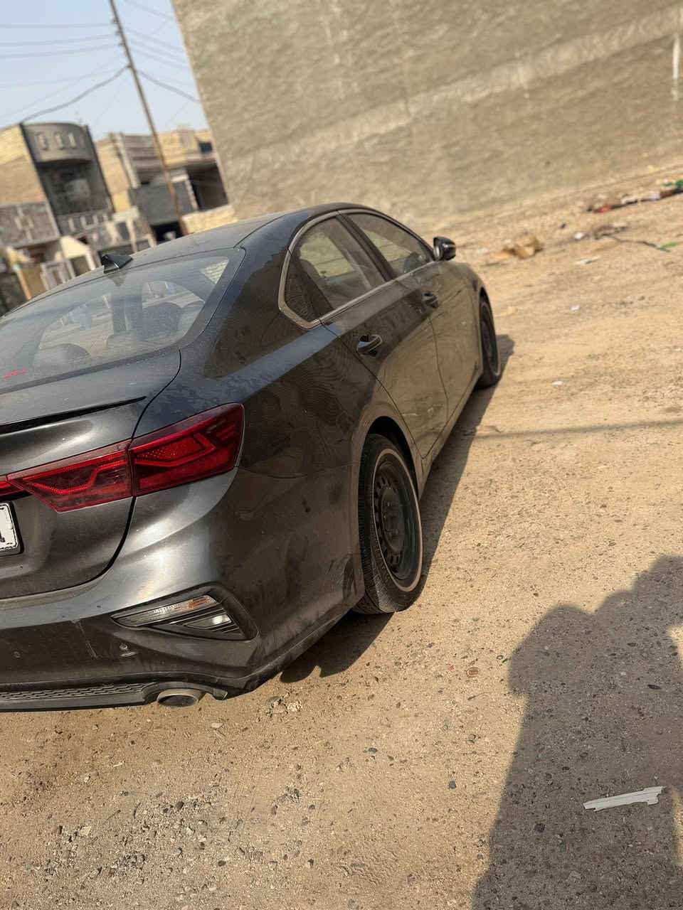 سلام عليكم 
كيه فورتي مديل 19 
K3 امريكيه جاملغ وبنيد فقط بدون دواخل
سياره جديده بمعنى احلى من صور
كير ومحرك مكفولات تخم تاير جديد 
فول مواصفات عده الفتحه 
بصمه كراسي جلد وكهرباء
وبعد مواصفات بيه 
سعر 128 وبيه مجال المكان بغداد سيديه
***********
