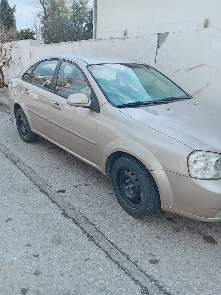 ئوپترای 2008 
سەیارەکە بێ بۆیاخە چوار جام کارەباو ئاوێنە کارەباو شاشە ئایپات و کامێرەیە سەنەوی تازەیە گێڕو مەکینەی بێ عەیبە بەشەرتی فیتەر ، کەمێک کاڵبوونەوەی هەیە تایەی تازەیە و بەشەرتی تەحویل و غرامە، نرخ 68
***********
*********** السليمانية, العراق
