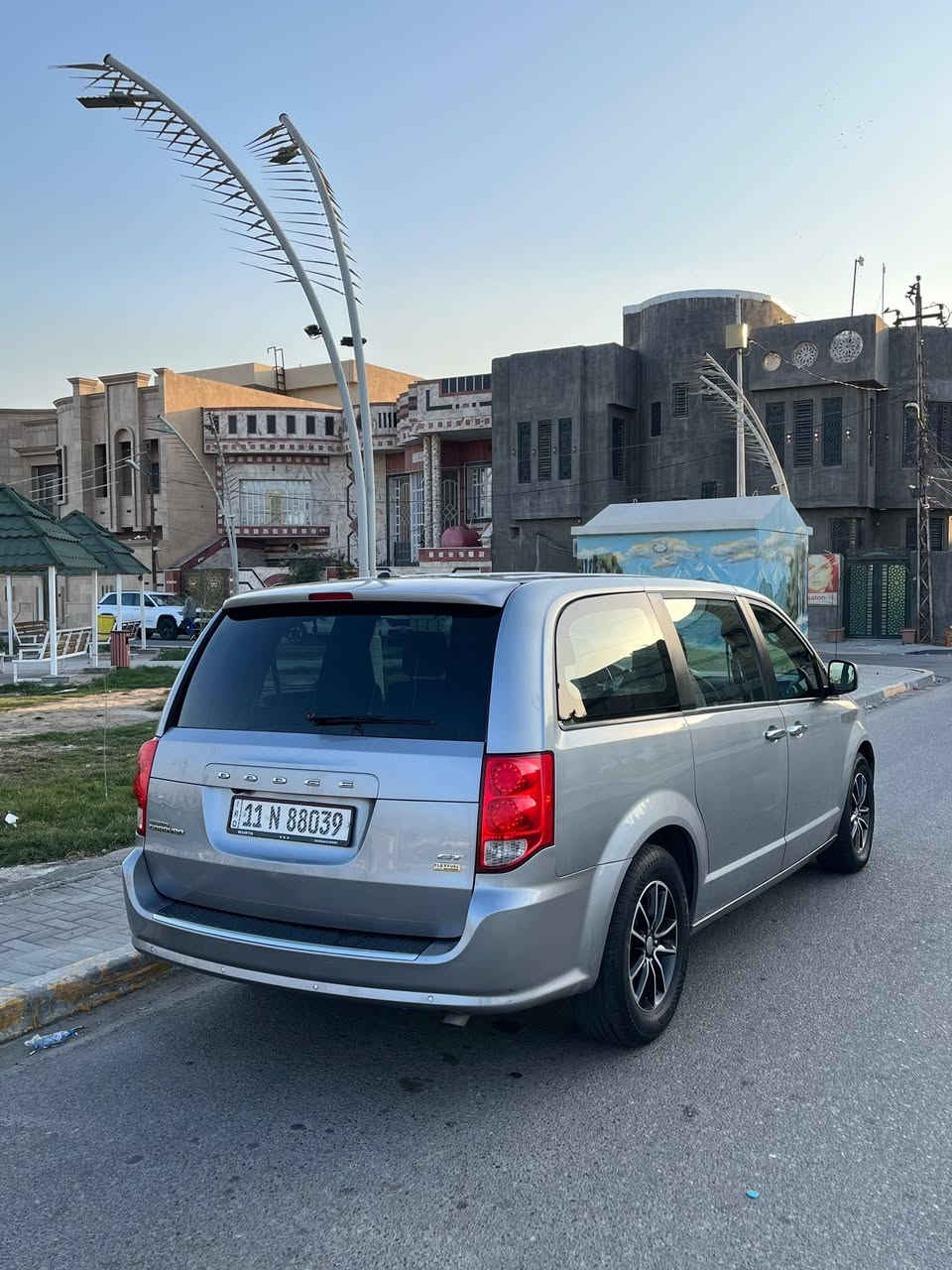 السلام عليكم
للبيع دوج كرفان موديل ٢٠١٩ مواصفات GT لون سلفر
وارد أمريكي كلين تايتل
مابيها اي قطعه صبغ ولا تبديل ولا ايرباك
محرك ٣٦٠٠.. ٧ راكب. كشنات قلابة.. شاشات بالسقف. ابواب وجنطة كهرباء..
رقم بغداد
مكان السيارة البصرة..
مابيها اي نقص وباسمنا.. رقم انكليزي الجديد
السعر ٢٢٠ $  وبيها مجال
مكلف بالنشر
الاتصال على صاحب السيارة
***********
