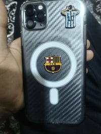 11 برو ماكس  ذاكره 256  تك سيم جهاز نضيف مكفول كلشي ما بي بس مبدل بطار...