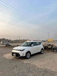 صول 2023 وارد امريكي محرك 2000 رقم بغداد سعرها 140 وبيها مجال للاستفسا...