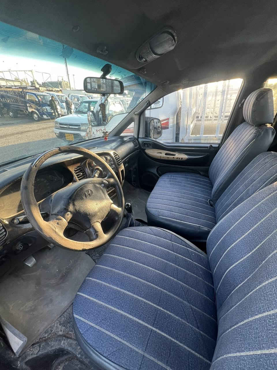 سلام عليكم بيكب فاره دبل قماره للبيع ***********
موديل 2000 بدون صبغ ضربه 
كير مكينه شرط جديد تسفيت عام لا صرف لا بخار سياره مشالله حيل حلو جاهز رقم أربيل 
العنوان كركوك رقم هاتف ***********
