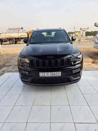 للبيع فقط  جيب 2020 خليجي فئه S وكاله لون اسود  بيه فقط باب سايق مبدل ...