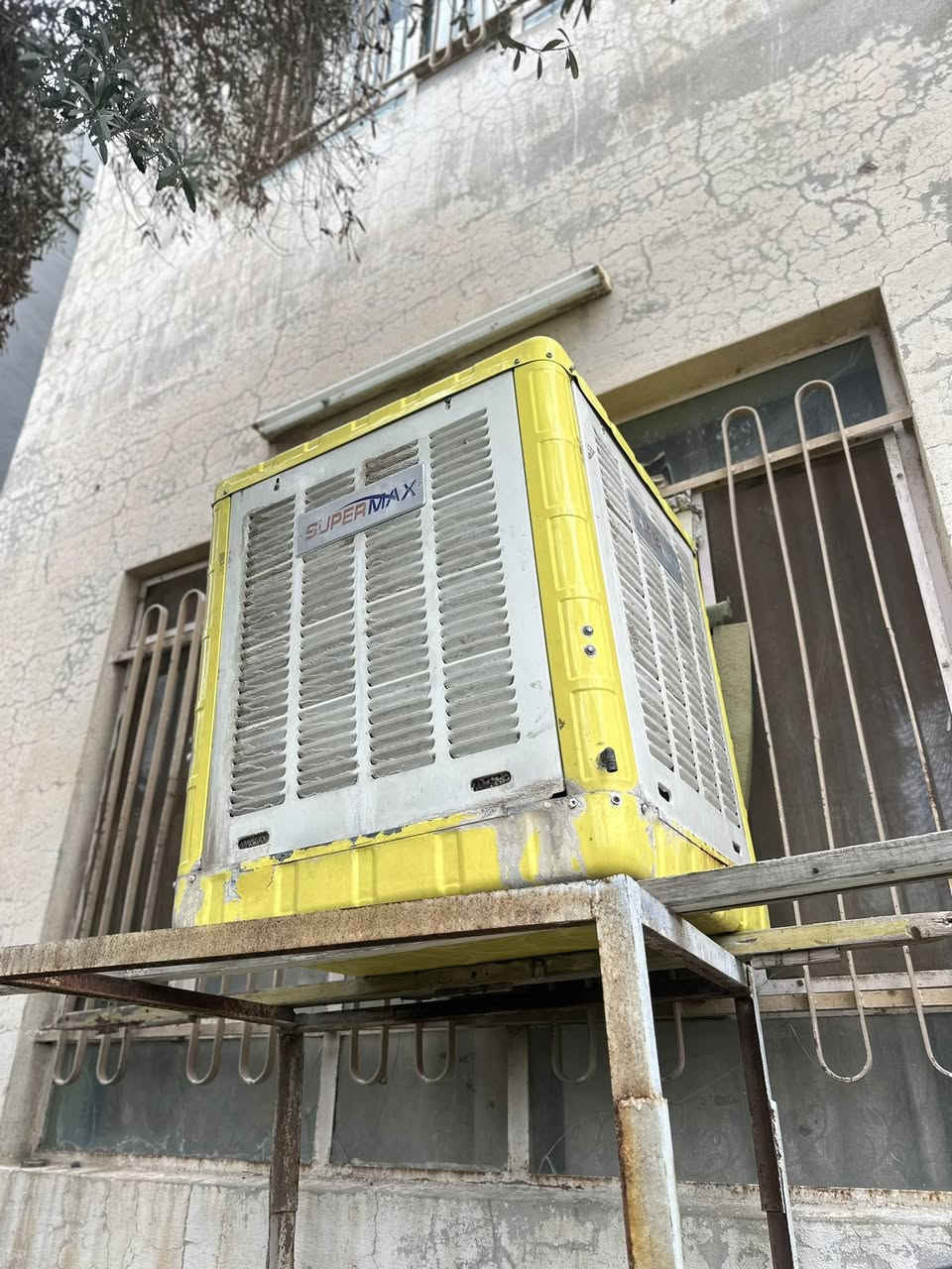 ا مبردة للبيع شغالة 100% 🔥
❄️ الحجم: 2.5

النوع: إيراني

الماركة: سوبر ماكس

الماطور سرعتين 

✅ تبريد قوي وممتاز
✅ بحالة جيدة وجاهزة للاستخدام
✅ مناسبة للبيت أو المحل


**إذا كنت صاحب هذا الإعلان وتريد حذفه لأي سبب، رجاءا أرسل رسالة إلى الدعم الفني**