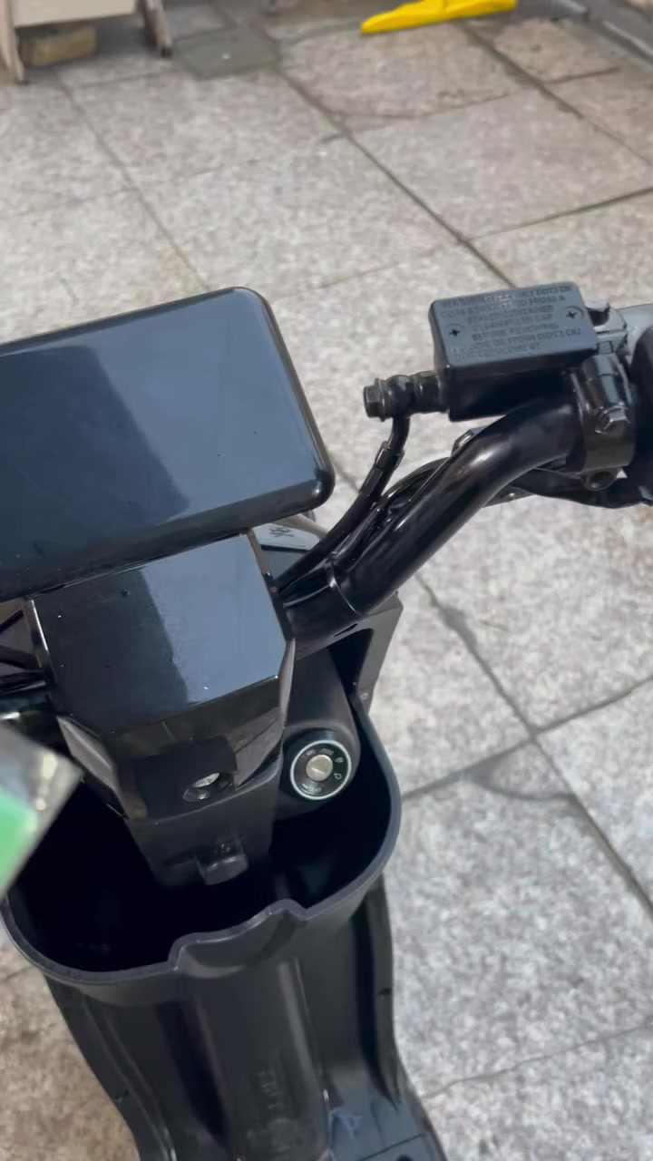 سلام عليكم
للبيع R9 موديل 2025 نظيفة كلش تشغيل بصمة سويج ريموند السعر 400 الف مكاني بغداد/ البنوك


**إذا كنت صاحب هذا الإعلان وتريد حذفه لأي سبب، رجاءا أرسل رسالة إلى الدعم الفني**