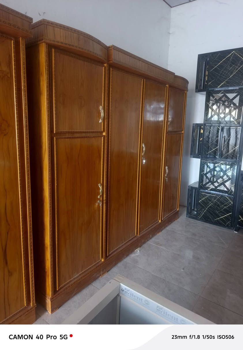 وصلتنا وجبه كناتير خشب صاج جديد مو مستخدم توصيل وشد موجود ***********
