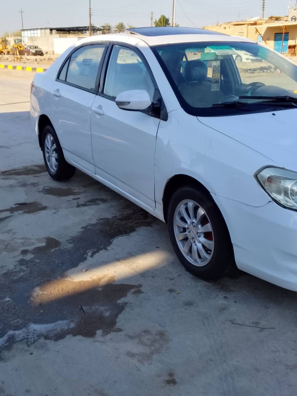 سلام عليكم سياره البيع بي وايدي  سياره خير من الله كير مكينه جديدات، تخم تاير جديد شرات، بصيطه صبغ كهربائيات شغاله تبريد يريد بس غاز سياره مزاد وزارت داخليه  تترقم بغداد الحسينيه /
سعرها38/مكاني الناصريه قضاء رفاعي  /رقم/***********
