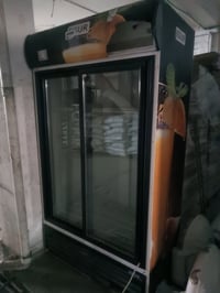 عارضة بابين ايكور الاصلي غاز الشركة 750 الف 07718675322 07511294132