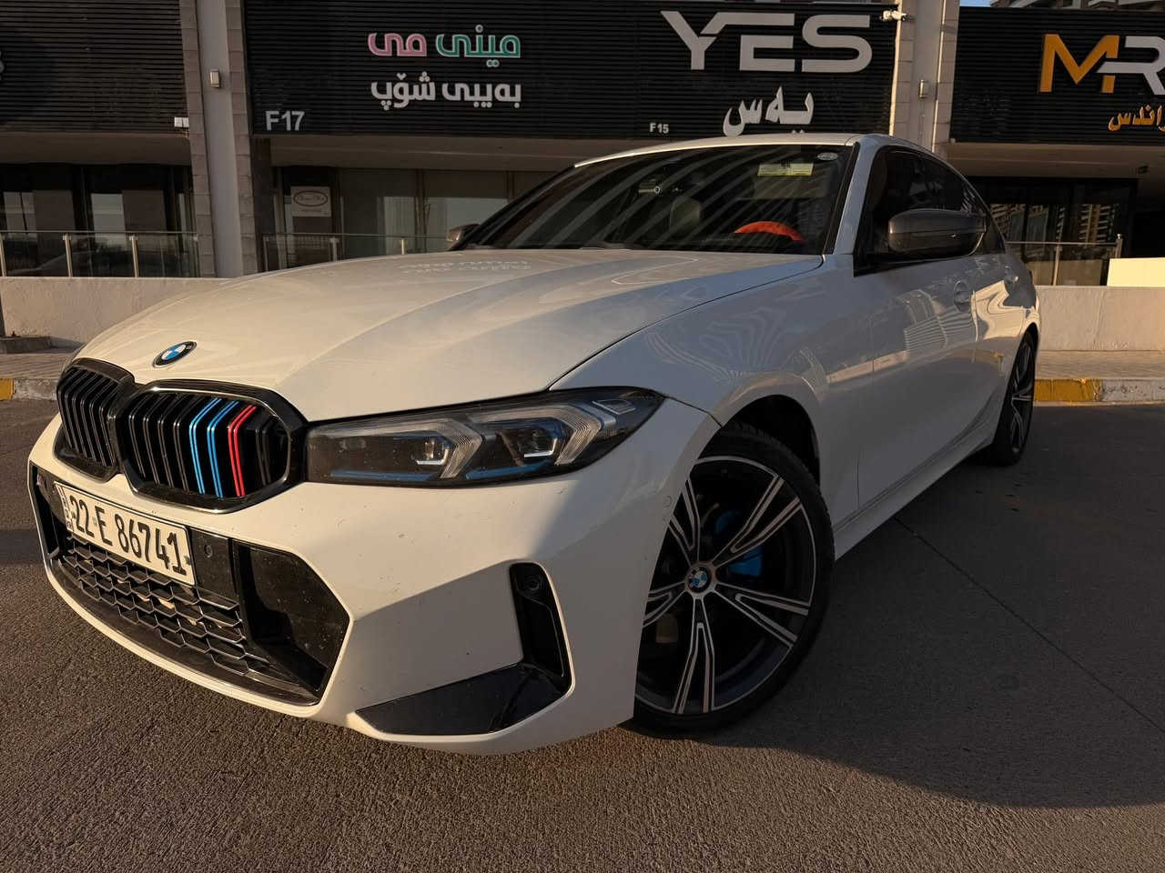 السلام عليكم
BMW 2022  (M Package  330i وارد امريكي

دبل كرسي كهرباء 

سيارة مواصفات لكجري 

محرك 4 سلندر توربو 

رقم اربيل  تحويل او وكالة باسمي

🛑 سلايت 

🛑 بصمه تشغيل مع ابواب 

🛑 رادار امامي وخلفي وجانبي 

🛑 شاشه  ديجتل

ستيرن هيتر

كشنات هيتر 

🛑 كشن جلد اسود

🛑 هاندبريك بصمه 

🛑 لد داخلي متعدد اللوان 

🛑 لايت لد led 

لايت ليزري متحرك ويا ستيرن

صندوك كهرباء

حساس امامي 

حساس خلفي 

شاشة جبيرة

قيادة ذاتيه

خروج عن المسار 

مري شفط 

وباقي مواصفات ال bmw المعروفه 

سياره جاهزه بدون اي مصرف

 مكينه كير بشرط فحص 

سونار مرفق مع الصور 

ايرباك سستم 

سيارة ماشيه48 الف ميل

سياره بدون بارد بدون رصعات بدون شخوط 

258 $ 💵

مكان سياره 
بغداد المنصور 
رقم هاتف *********** 
تواصل واتس اب
