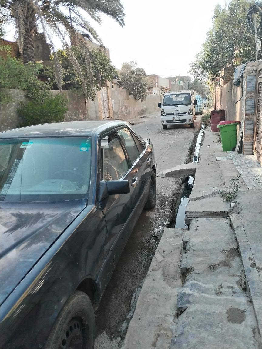 سلام عليكم ورحمه سياره مارسدس موديل1889 باسمي سنويه لل2030 ثاني يوم تحويل تبريد شغال ثلج سعر40 وبي مجال رقم موبايل***********
