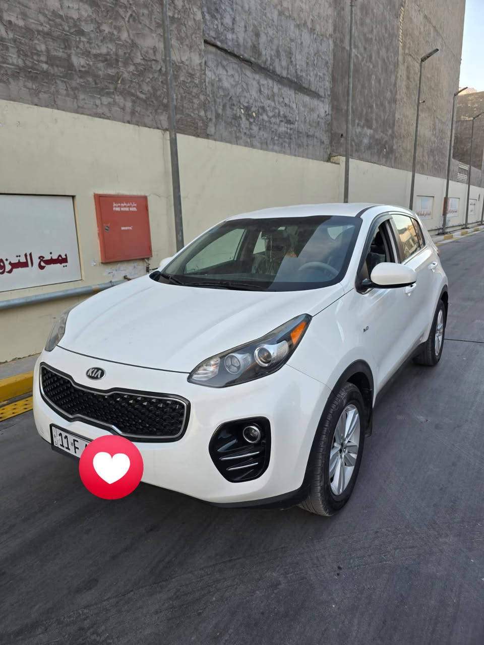 السلام عليكم ....؟
سيارة سبورتج للبيع موديل 2018 ♥️
 بغداد بسمي .
.وارد امريكي حادثها جنطه. 
.
.للاستفسار الاتصال ع الرقم:: ***********
