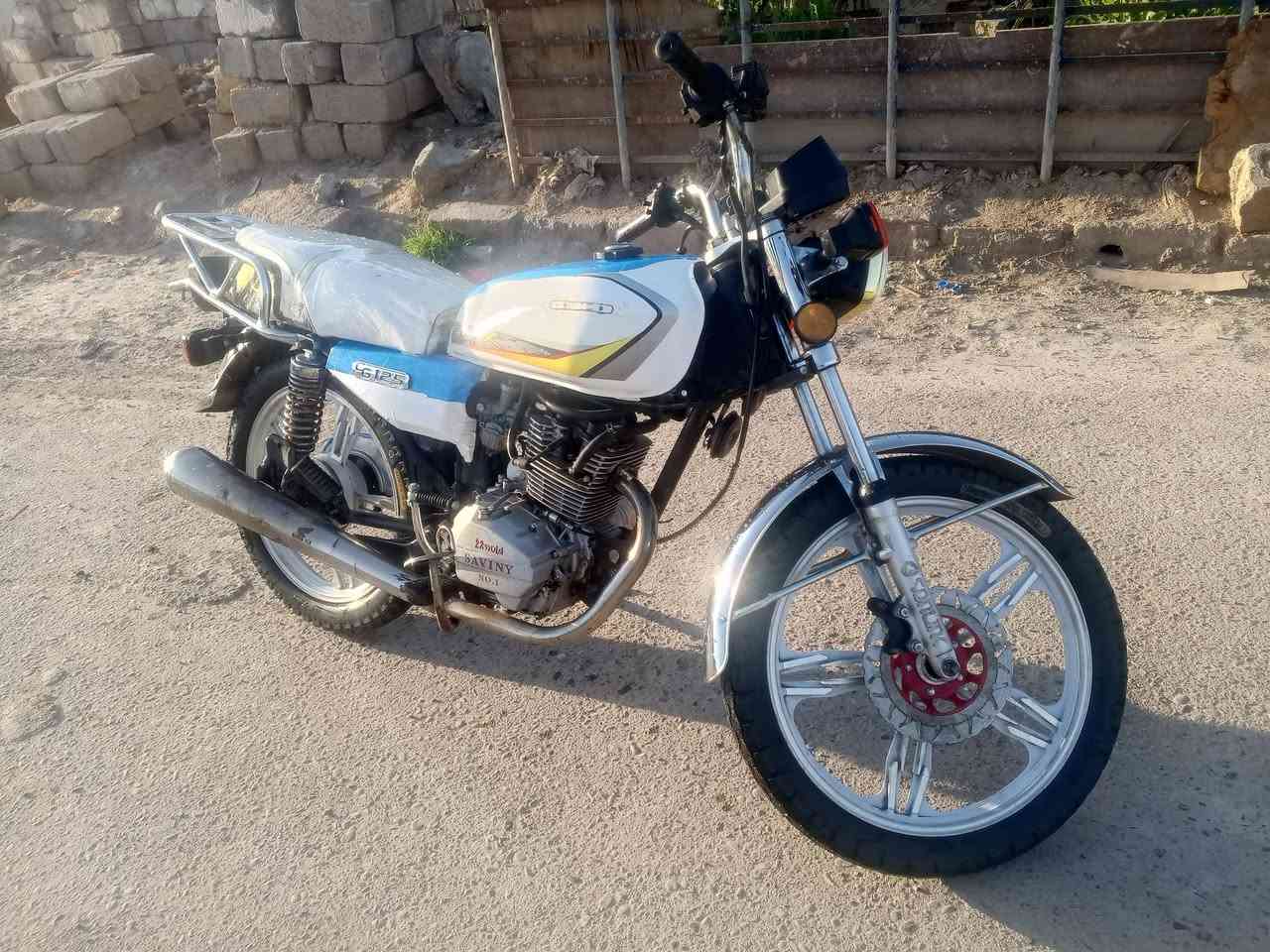 سلام عليكم دراجه سيفان مديل 22 وراق صولي محرك مفتوح كهربائية كله شغاله سعر 450 وبيه  مجال مكاني بغداد سبع قصور ***********
