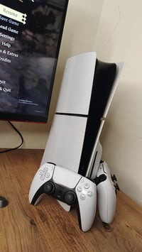 بلايستيشن 5 • يدين اصليات • بصرة براضعية