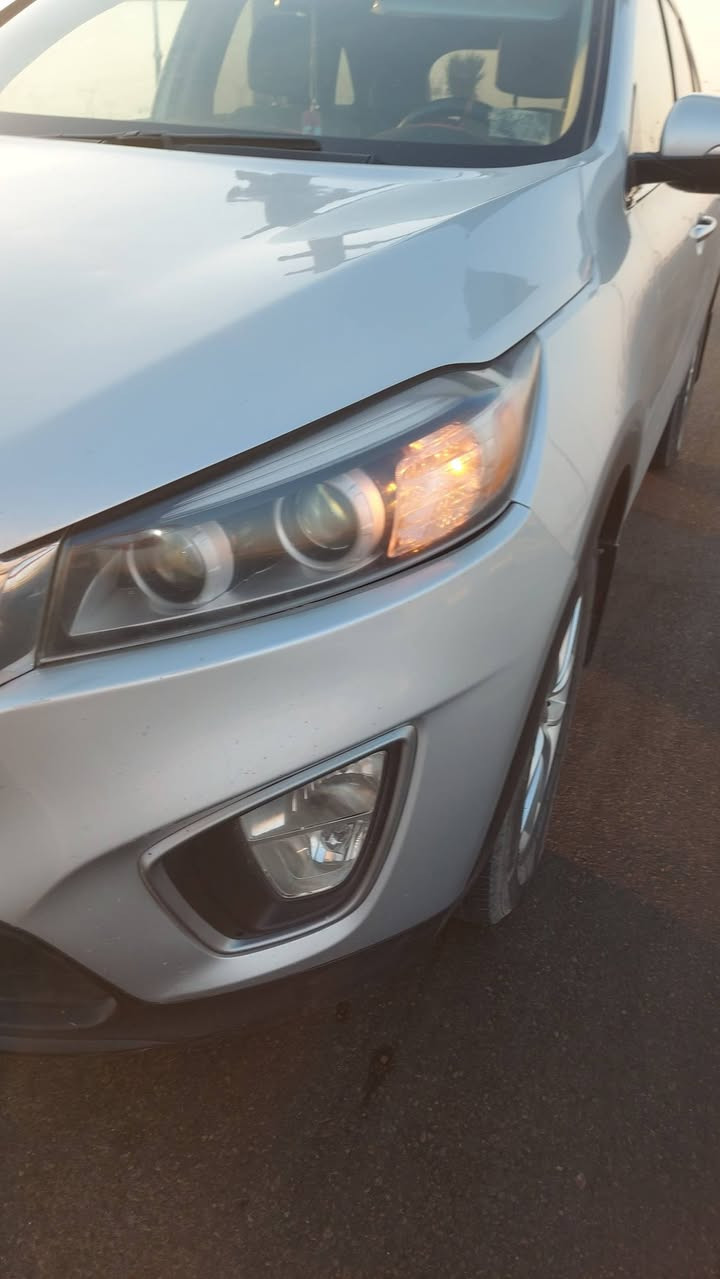 السلام عليكم للبيع  سورنتو 17بصره بسمي وارد أمريكي ضرر جاملغ وبنبد 2400 جي دي اي  سعر 158 للتصال ***********
