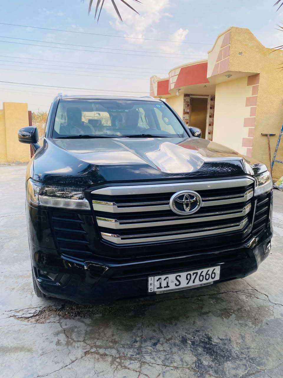 لاند كروز موديل 2022 ساز سبعينيه 3شاشات 6سلندر محرك تنفس طبيعي
تشغيل عن بعد 
سايد بريك كهربائي
مغلفه بي بي اف 
رقم بغداد باسمي تحويل مباشر 
السعر 66 يعني ست دفاتر و ستين ورقه 
التواصل :‭٠٧٧١ ٤٢٦ ٤٤٤٥‬
