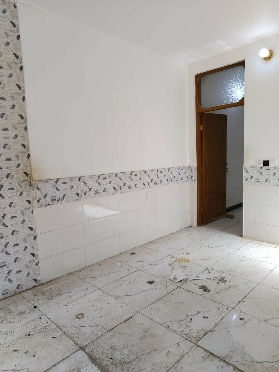 بيت للأيجار في النجف
بيت للأيجار خمسين متر حي النداء منطقه59 طابقين علئ شارع15
***********

