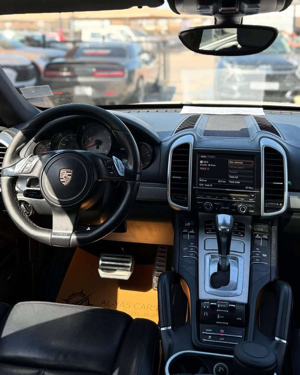 للبيع او مراوس
بورش كايين s 2011
فول
خليجي
صبغ فقط بين البابين بدون دواخل 
كربلاء ***********
