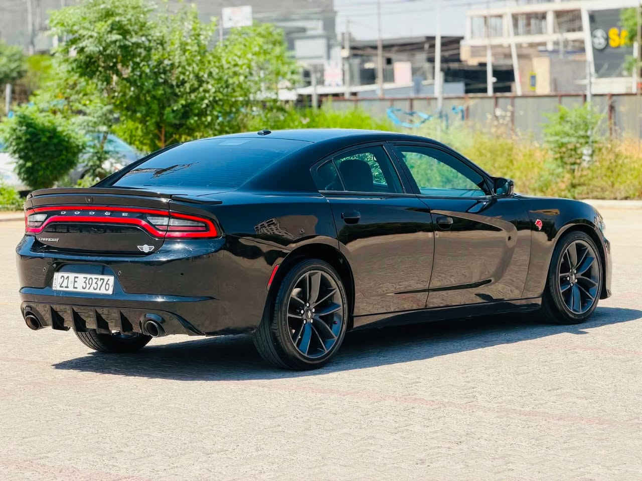 کوردی و عەرەبی
دۆج جارجر مۆدیل ۲٠۱۹ بۆفرۆشتن 
۲٤ وەرقە غەرامەی لەسەرە دوای ڕیکەوتن غەرامەکە وەر دەگریەوە مواسەفات sxt 
دوو پارجەی بۆیاغە بێ ژۆرێ ئەرباگ سیستمە ۱۳۳ مایل رۆیشتیە سعری 190 وەرقە کەمیک مەجال 
واتسئاب : ***********

عليها غرامة 24 ورقه ينقطع من سعرها بعد المعاملة
جارجر موديل 2019 مواصفات SXT
بيها قطعتين بدون دواخل
ايرباك سستم ماشي ١٣٣ مايل 
سنوية جديدة السعر 190 ورقة بيها مجال 
‎للطيبين العنوان اربيل 
واتساب؛ ***********
