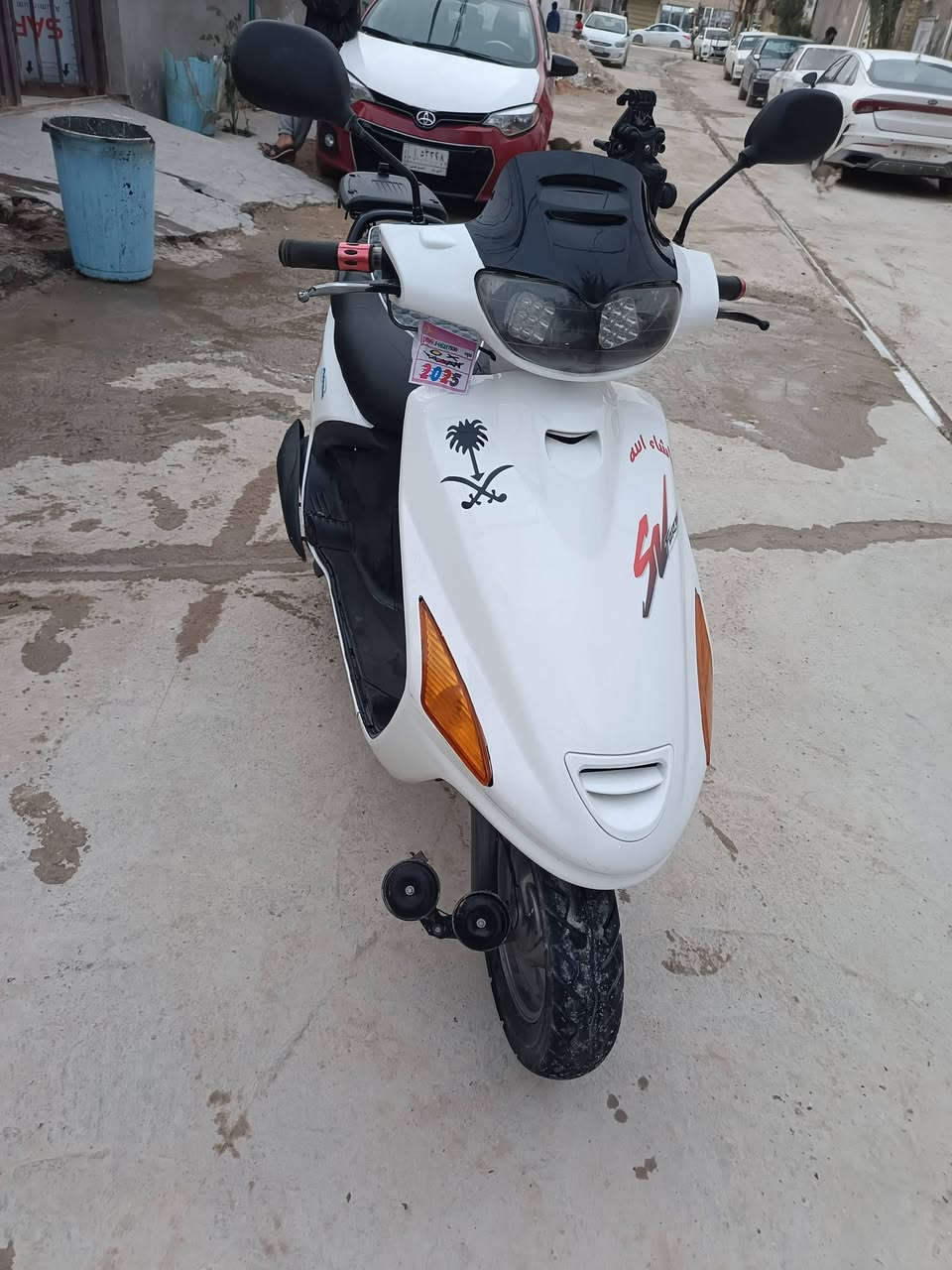 فراشه فحل حاويه محرك  شرط مامفتوح نضيفة سلف هندر كهربائيات كله شغال  575 بيهه مجال  *********** مكاني نجف
