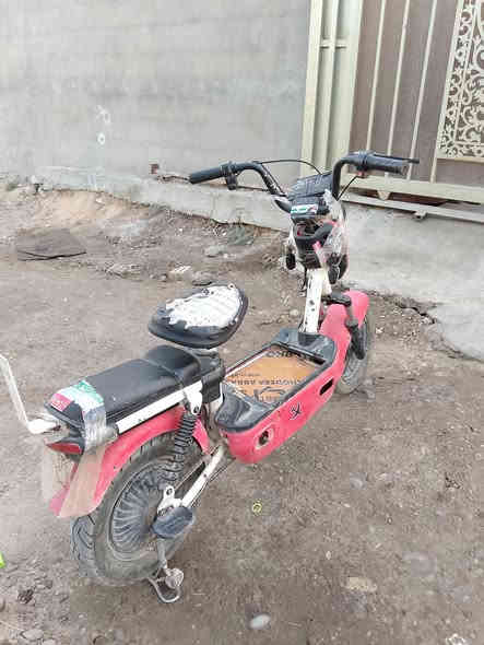 سلام عليكم دراجة شحن حجم 14 بطاريات منفوخات السعر 50 قفل ه‍ *********** متواجد واتساب
