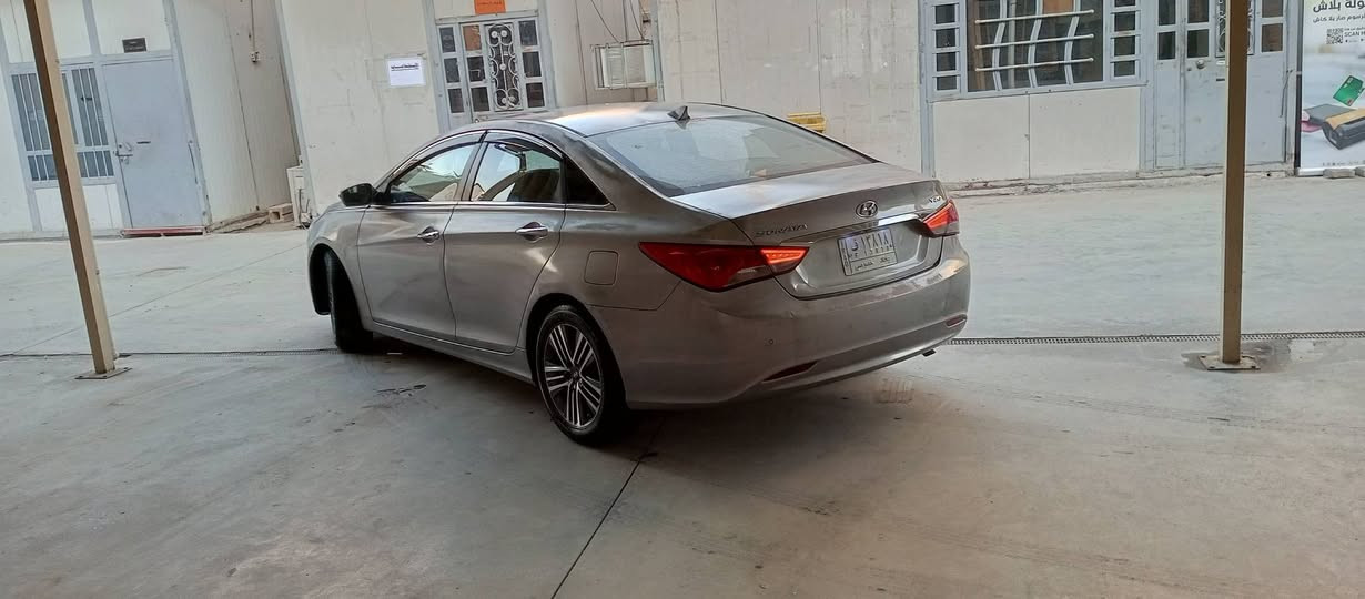 سلام عليكم سوناتا موديل 2011  فول عدة الفتحة مصبوغة عام أو بيهة جراد أو حادث جاملغ خلفي جهة السائق محرك دوش 2000
السعر 95 أو بيهة مجال بااسمي مكاني بغداد الكاظمية 
***********
