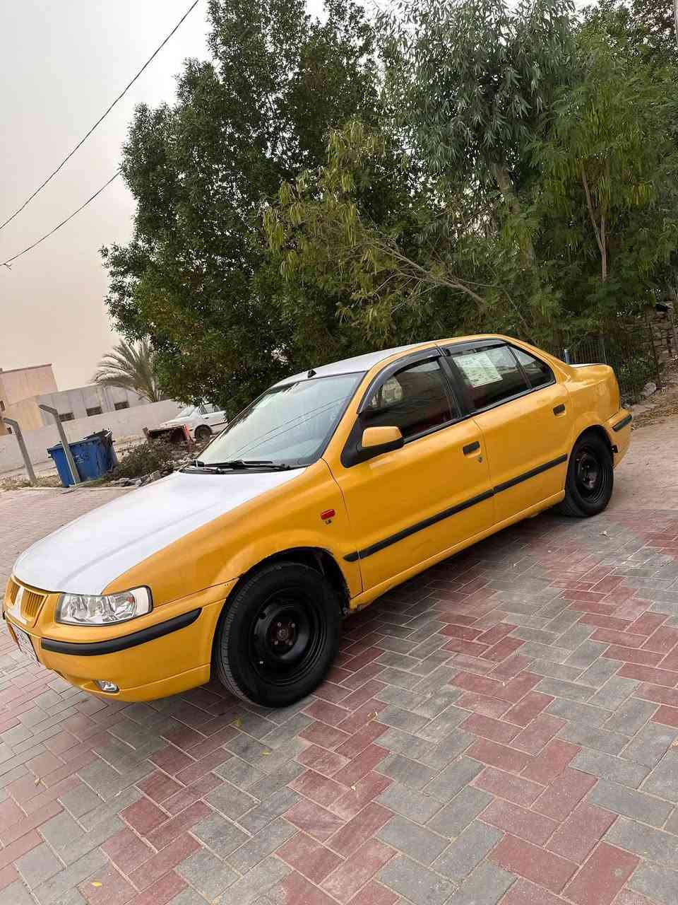 سلام عليكم سمند مديل 2012 للبيع رقم نكليزي باسمي السيارة خير من الله إذا مو شراي لا تخبرني فدوى بيه صبغ جاملغ فقط مدينة و كير جدد تخم تاير جديد تبريد ثلاجة منظومة زنون مصفرة هيئة و غرامات تحويل ثاني يوم المكان بغداد الحسينية ما متواجد على الفيس الرقم ***********
