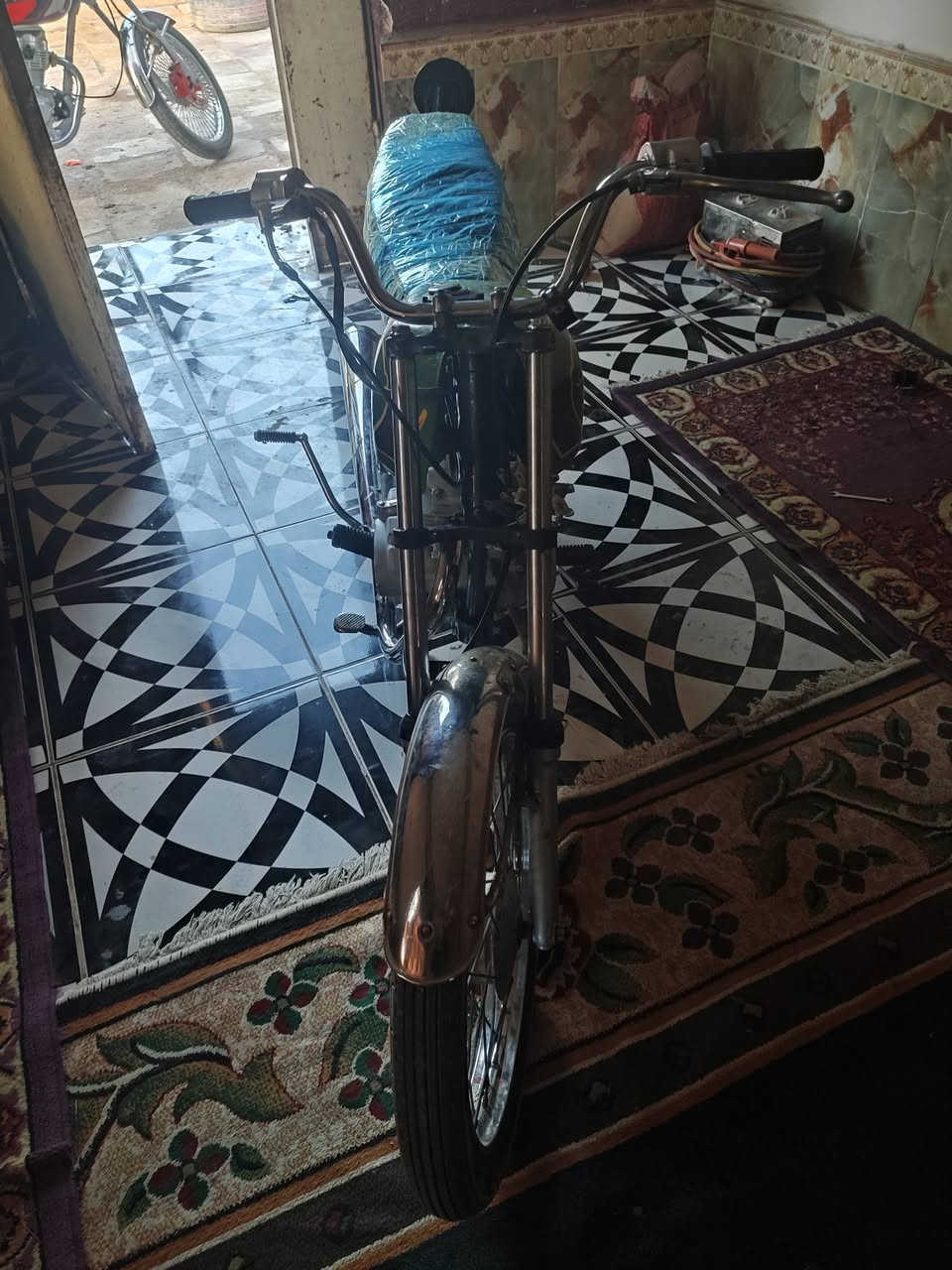 سلام عليكم ورحمه الله وبركاته
دراجه للبيع نامه مكينه مفتوحه موديل 20 الدراجه شغله كلشي ماعوزه بس لايت السعر 350 وبيه مجال رقم الهاتف 
***********
