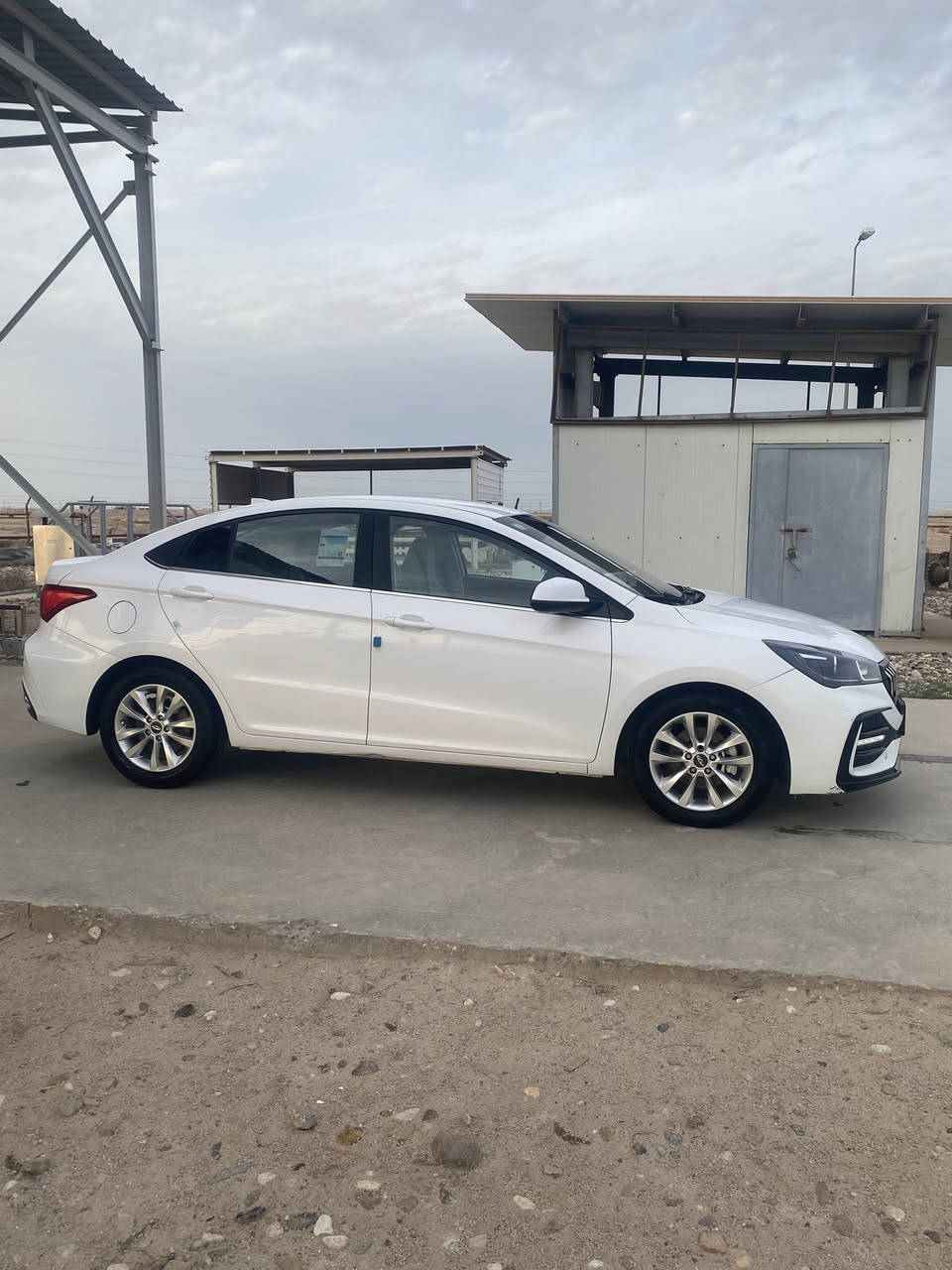 شيري اريزو5 موديل 2024 
فئة كومفورت نص فول 
كفالة عامة 
برقم بصرة بأسمي حرة 
للأستفسار ***********
السعر 110
