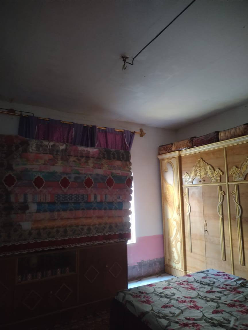 سلام عليكم مشتمل للبيع الموقع حي رشيد المساحه 125للستفسار
*********** السعر خاص او اتصال 
مهند العجيلي
