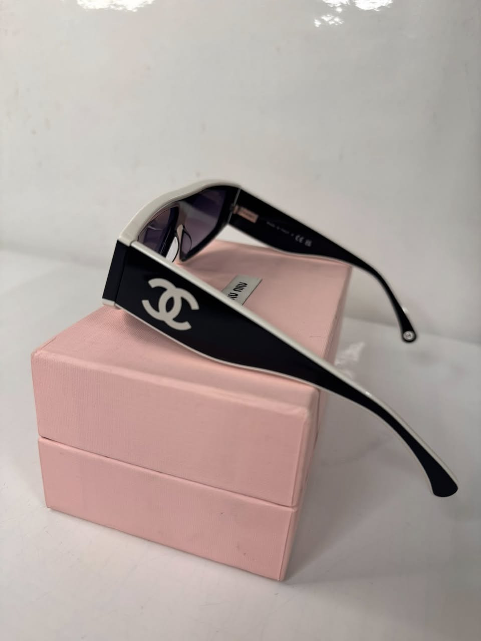 نظارات اصلية من شانيل للحجز مراسلة الصفحة


**إذا كنت صاحب هذا الإعلان وتريد حذفه لأي سبب، رجاءا أرسل رسالة إلى الدعم الفني**