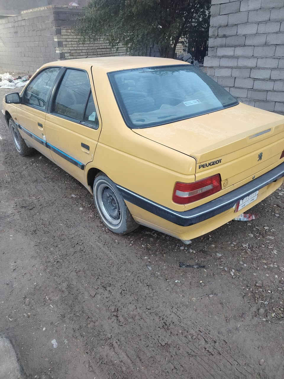 السلام عليكم بيجو لميس موديل 16 للبيع عنوان عنوان بغداد الرشاد سياره حلوه وبيها بارد قليل وموضح جو البكلايت ***********
