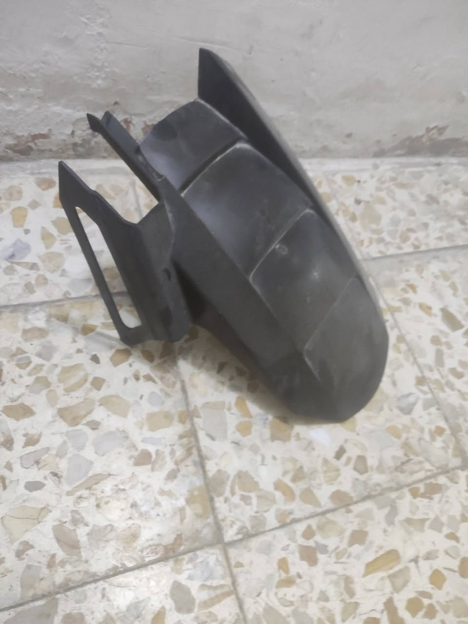 جاملغ كاوسكي 2004 خلفي
ب40 وبي مجال خابرني وتدلل *********** مكان بغداد
