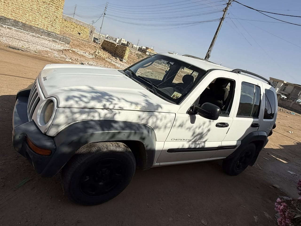 جيب لبرتي مديل 2004 مزاد  وزارة الداخليه  المكينه بيها صوت يرادله تبديل السعر 44 وبيه مجال مكان ميسان العماره الي عنده استفسار يتصل على الرقم خاص ما ارد بالتعليقات هم ما ارد مكلف بالنشر اتصل ع الرقم واستفسر براحتك ***********
