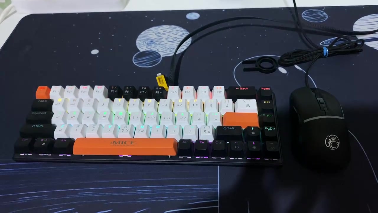 كيبورد ميكانيك + ماوس + ماوس باد
الكيبورد ميكانيك بلو سويتج RGB

الماوس RGB

ماوس باد قياس 90x40

سعرهن كلهن 40 الف قفل 
عنواني ميسان العمارة حي العسكري 
***********
