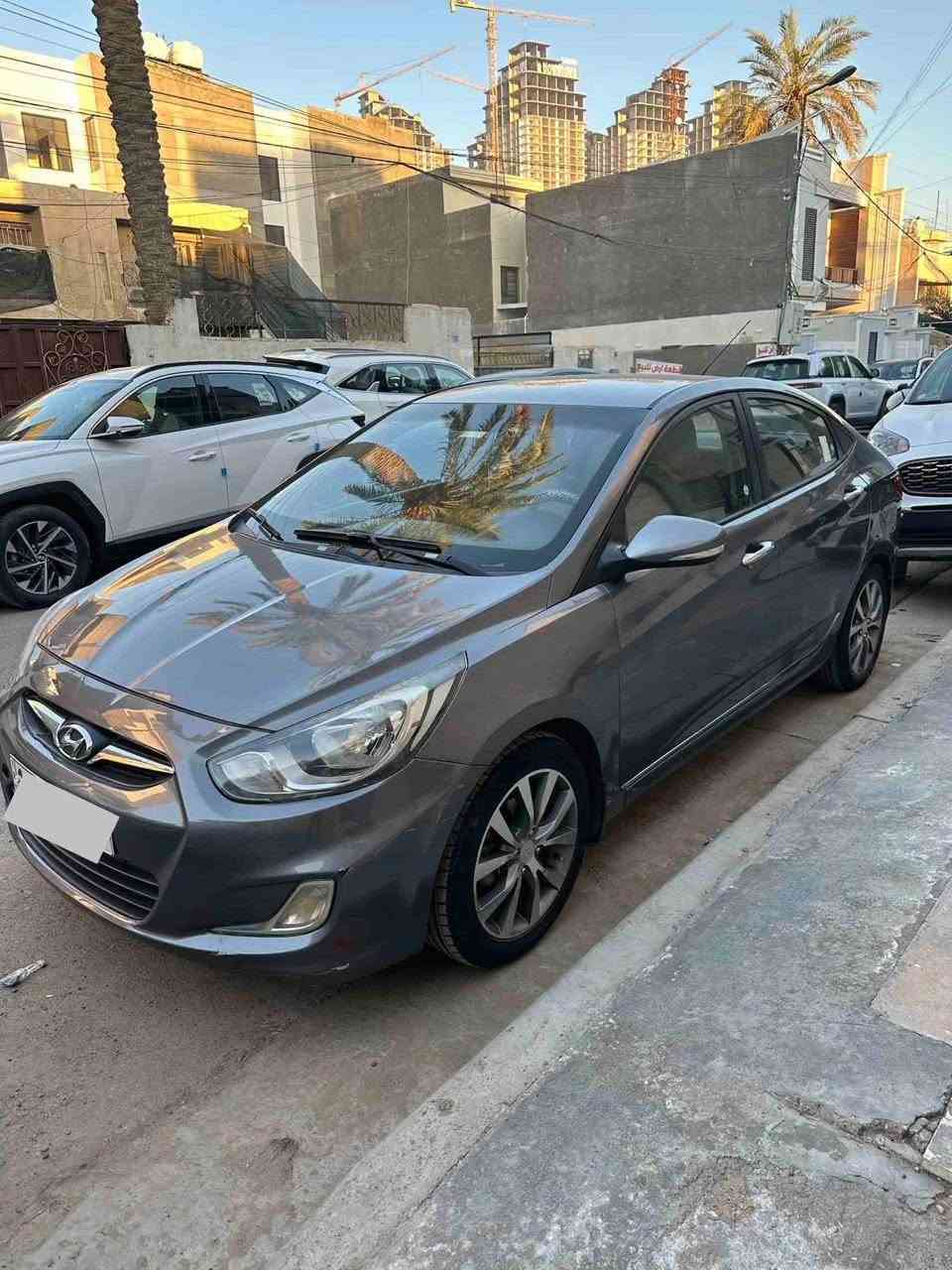 أكسنت ٢٠١٥
وارد خليجي مشروع وطني مواصفاتها معروفة 
بيها فقط ملاحظات بارد السيارة بأسمي 
مكان السيارة بغداد البياع 
غير متوفر على الفيس 
***********
السعر 103 وبيها مجال بسيط
