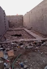 هيكل 100 متر حي السفير سعر 12 مليون بمجال 07708146340