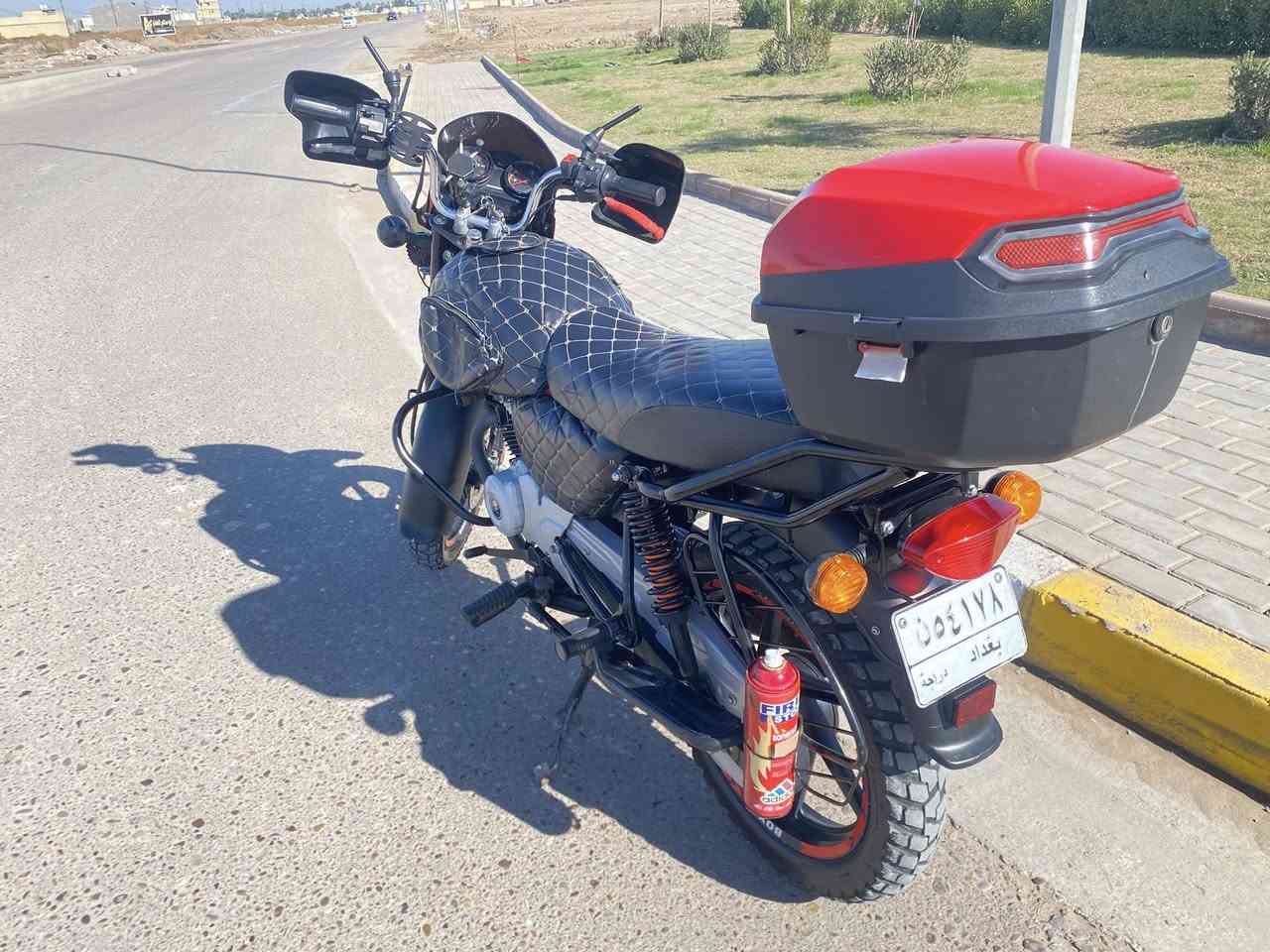 السلام عليكم بوكسر 23رقم بغداد بسمي 
الدراجة كفالة عامة النضافة 100/100 
العنوان بغداد ***********
