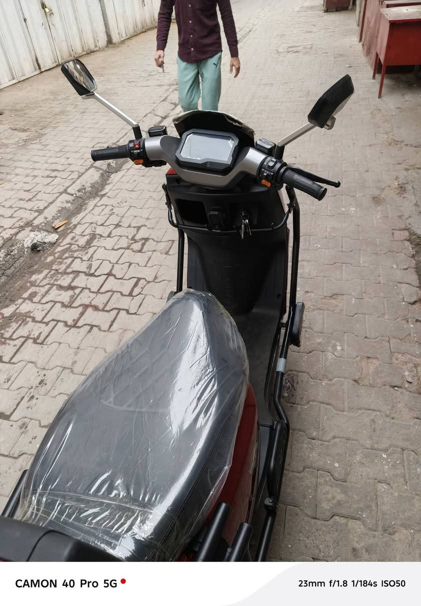 سلام عليكم  دراجه شحن  البيع  ست بطاريات دبل    العنوان بغداد كفاح دراجه حيل نضيفه 850 وبيه مجال الاستفسار  عل رقم  ***********
