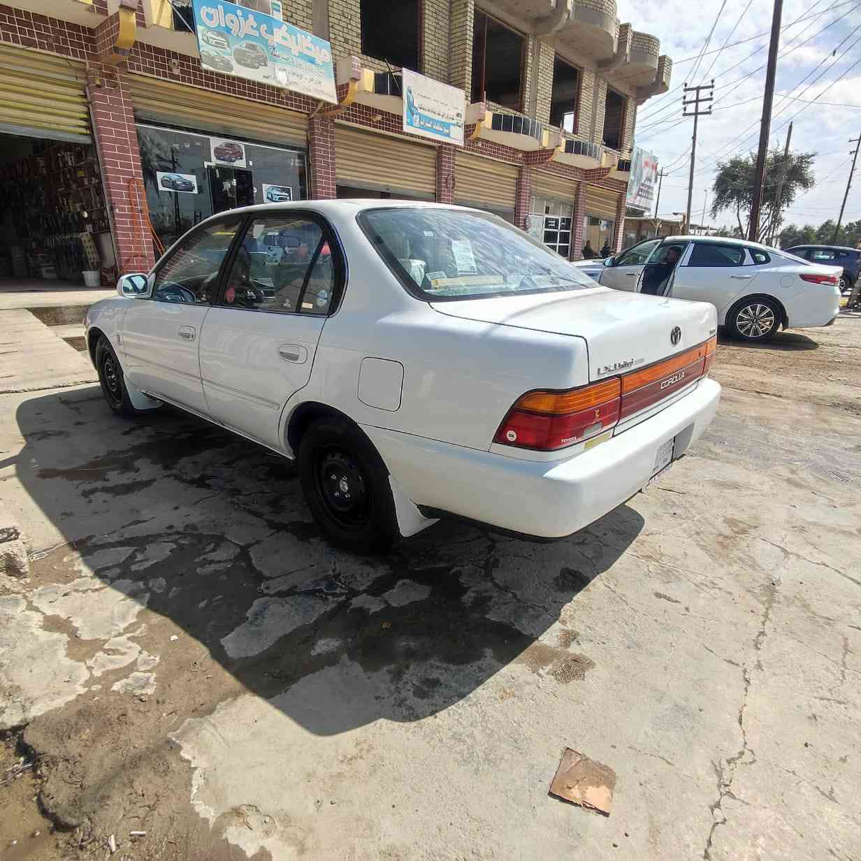 السلام عليكم  كورلاه للبيع موديل1994
رقمه بغداد مشروع وطني   
 سياره مكفوله مكتبة كير حياتيه سياره جاهزه من كلشي مكفوله من ضربه واخياس سياره جاهزه
السعر 64 وبيه مجال العنوان واسط ***********  ***********
