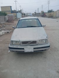 فولفو ٤٦٠ • موديل ١٩٩٥ • رقم ديالى