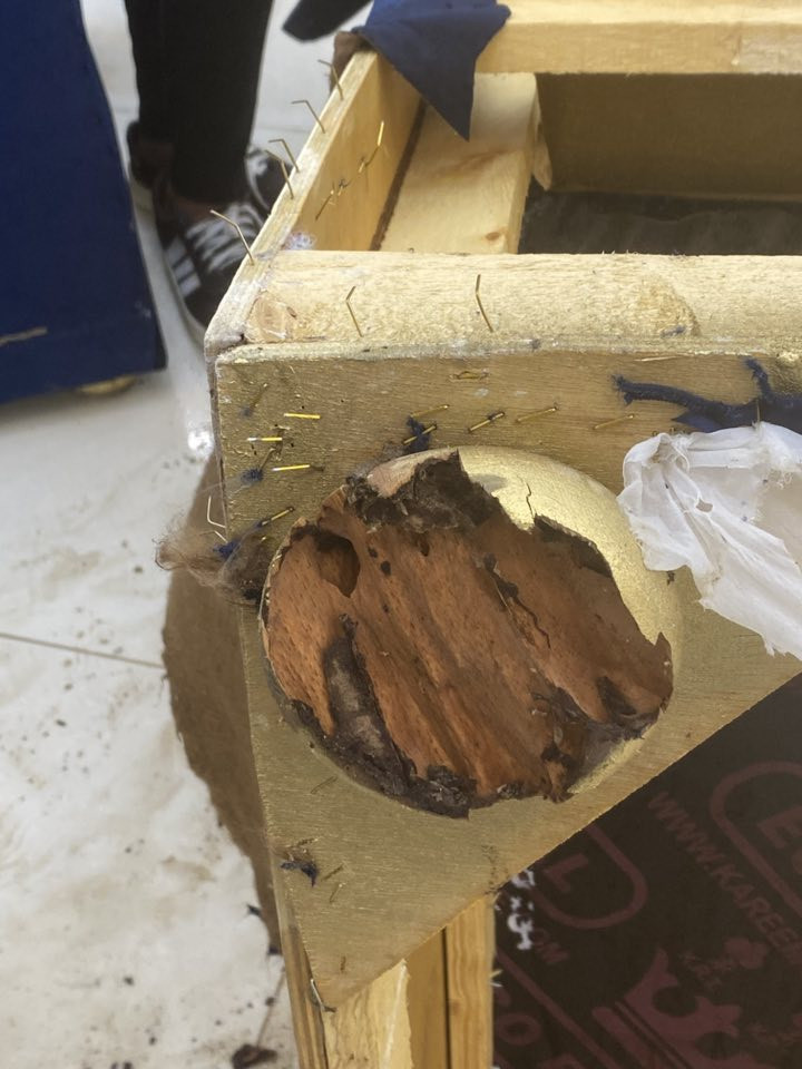 عندك ارضة بالبيت ؟ ( 🐜) وماكلة الحايط والاخشاب وتريد تخلص منها الحل يم شركه القلعه لزراعية لمكافحة الآفات وحشرة الأرضة طبعاً اول شي نفحص بيتك بجهاز سونار وبعده رش المبيدات وبضمان حقيقي✅تصل مدة الضمان الى 10 سنوات موجود عروض وخصومات لكل دوائر الحكومية  ومجمعات السكنيه وهاا تعفير وتعقيم مجاني ومواد فايروسه ناقله للعدوه بنسبه للحشرات صحه عامه عديمة الرائحة  وميحتاج اخلاء الموقع  وكوادرنا تعمل لجميع  محافظاات العراق الآن اتصل بنا ***********(☎️) او مراسلة الصفحة الرئيسية او الاتصال على رقم الهاتف ☎️***********واتساب 📞
