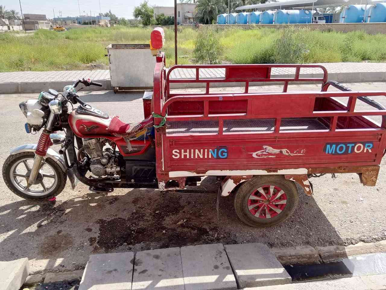 ستوتة ام الطير موديل 2017 للبيع كاملة مابيه نقص كهرباء كاملة مكان تقاطع الوجيهية السعر 1,400 وبيهة مجال أو امراوس بدراجة وفرق


**إذا كنت صاحب هذا الإعلان وتريد حذفه لأي سبب، رجاءا أرسل رسالة إلى الدعم الفني**