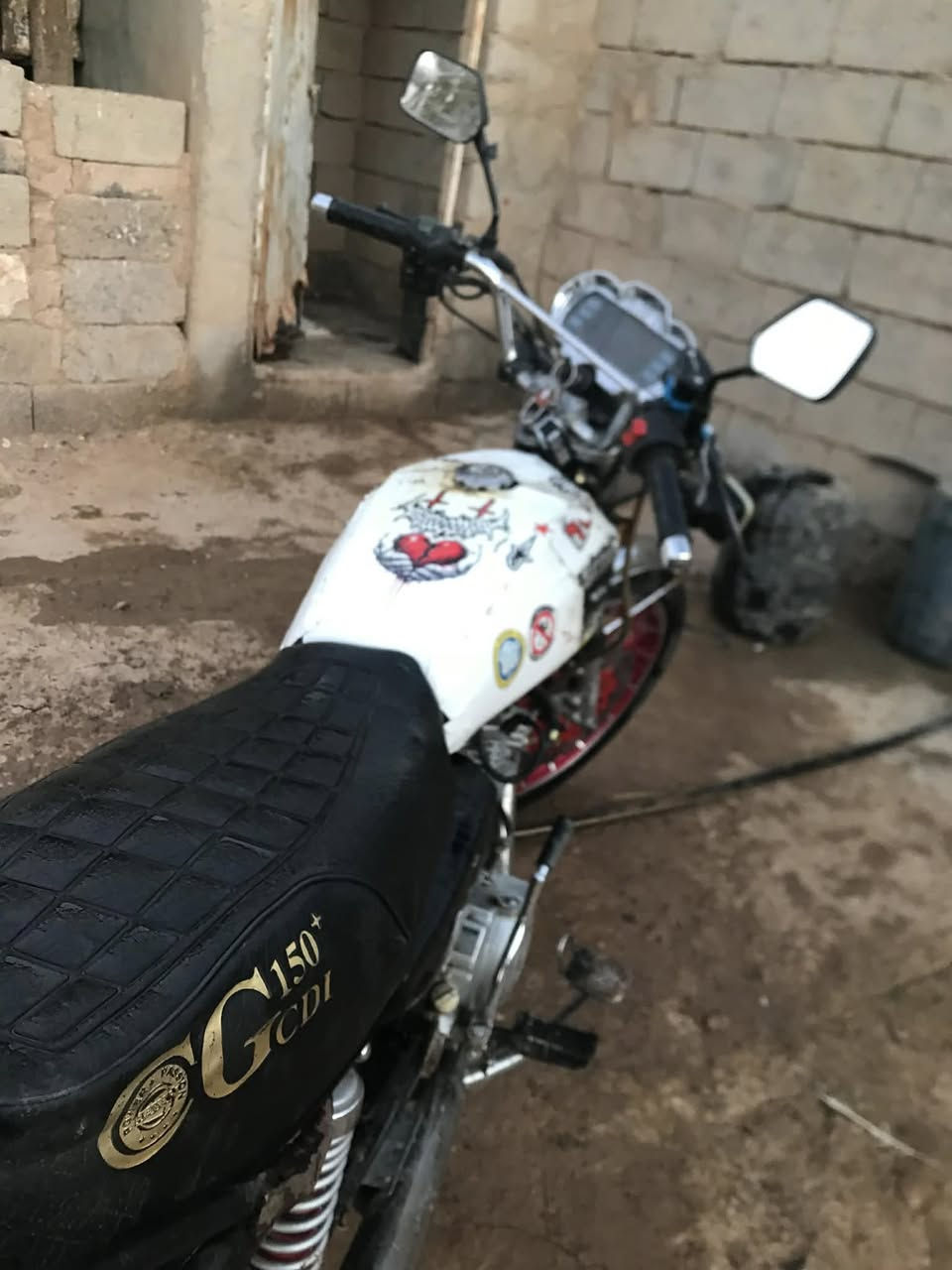 السلام عليكم 
للبيع سيفان ٢٤ باب اول محرك ٢٠٠ أوراق السعر ٥٢٥ بي مجال كهربائيات كلها شغاله سلف لايت اشاير مكان دلي عباس خاص موجود


**إذا كنت صاحب هذا الإعلان وتريد حذفه لأي سبب، رجاءا أرسل رسالة إلى الدعم الفني**