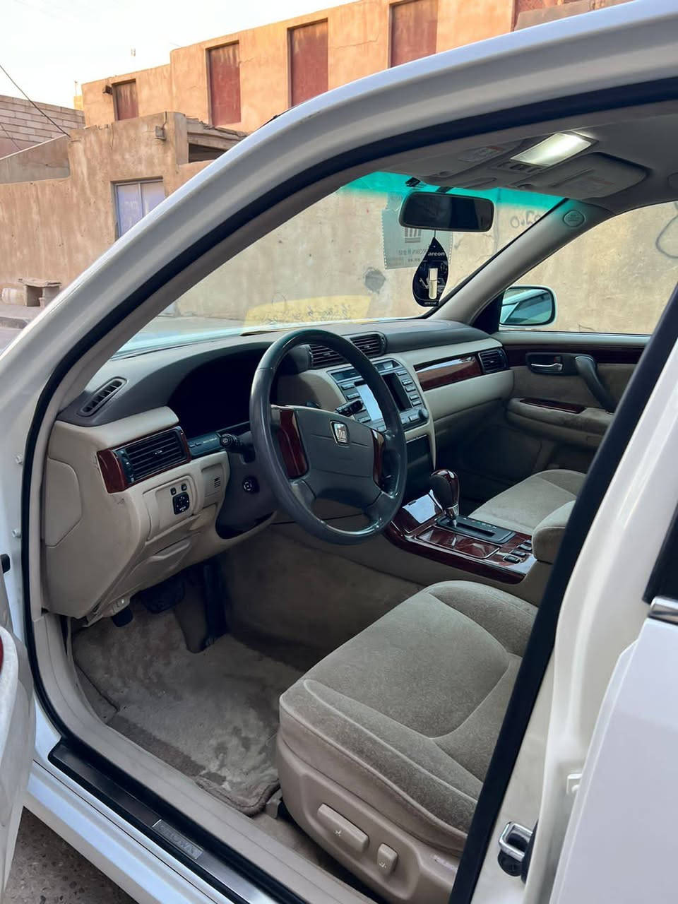 ملكه ( جنون)  للبيع ادوات ادوات كصة قماره اربع كم السعر 57 وبيه مجال العنوان البصره قضاء المدينه 
1-محرك ديفور الجبير 
2-شاصي 75
 3-مري شفط كهرباء 
4- كامره خلفية
5-كشنات 4 كهرباء
6-ثلاجه خلفيه
7- سبلت دوار
للعلم تبريد طالع الغاز مالته للاستفسار الاتصال ***********
